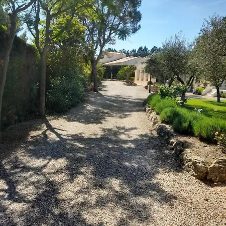 Provencal Independant Avec Piscine Chauffee : Le Suy Bien Holiday home Flayosc